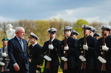 Presidente Lula da Silva durante recep&ccedil;&atilde;o oficial nos Jardins do Pal&aacute;cio de Herrenhausen, Alemanha
