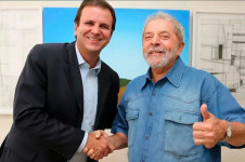 Paes, de centro-esquerda, tem apoio do presidente Lula