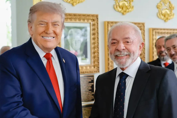LULA, O 'MUITO DINÂMICO' Presidente deixa a Casa Branca após 3 horas de conversa com Trump; reunião culminou em almoço com carne brasileira