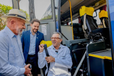 Lula visita o Centro de Pesquisa Cl&iacute;nica e Cirurgia Rob&oacute;tica do Instituto de Treinamento em Cirurgias Minimamente Invasivas (IRCAD) do Hospital de Amor