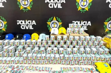 Todo o material apreendido passar&aacute; por per&iacute;cia