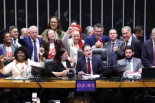 Deputados comemoraram a conquista