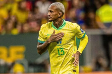 Wesley teve distens&atilde;o na virilha