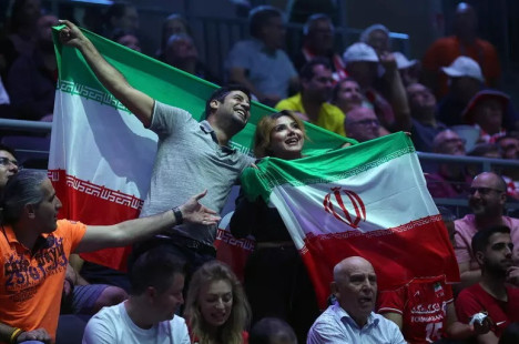 Torcedores iranianos