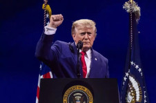 Donald Trump discursa em evento pelos 250 anos da Independ&ecirc;ncia dos EUA