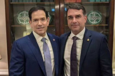 Flavio Bolsonaro e Marco Rubio tramando o 'tarifl&aacute;vio': e a culpa &eacute; 'do Lula'