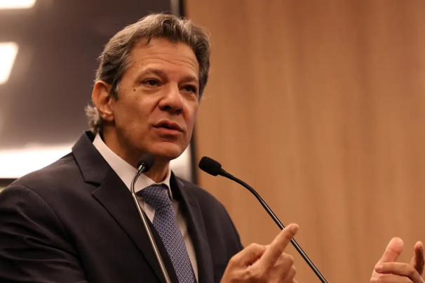 PT confirma Haddad para o governo de São Paulo