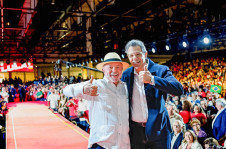 Lula e Haddad na conven&ccedil;&atilde;o nacional do PT: &lsquo;Lula nunca traiu o povo brasileiro&rsquo; e &eacute; o marujo experiente no mar revolto, discursou o ex-ministro