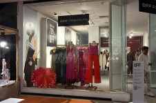 Uma das vitrines do Moda Prime Off