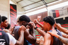 O Flamengo treina para voltar logo ao caminho dos t&iacute;tulos