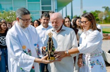 Houve missa no Alvorada em homenagem &agrave; N. S. Aparecida