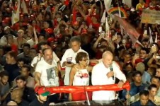 Lula em com&iacute;cio