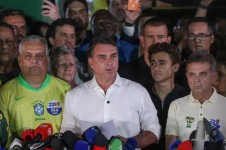 Flavio Bolsonaro em entrevista ap&oacute;s resultado da elei&ccedil;&atilde;o